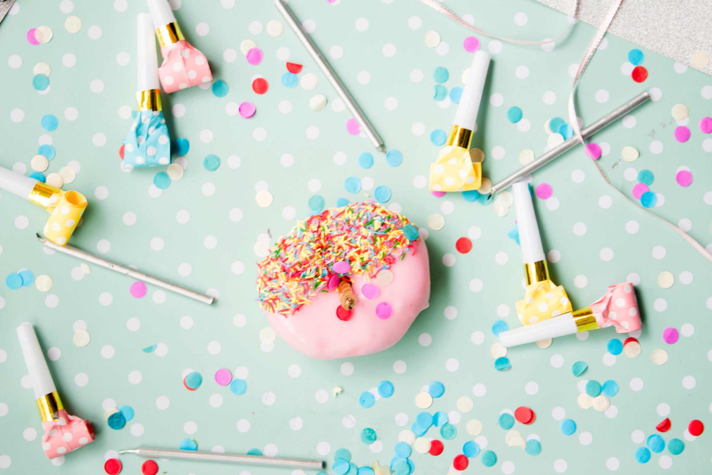 Fun And Stylish Party Photo Props, Frames And Booth Accessories