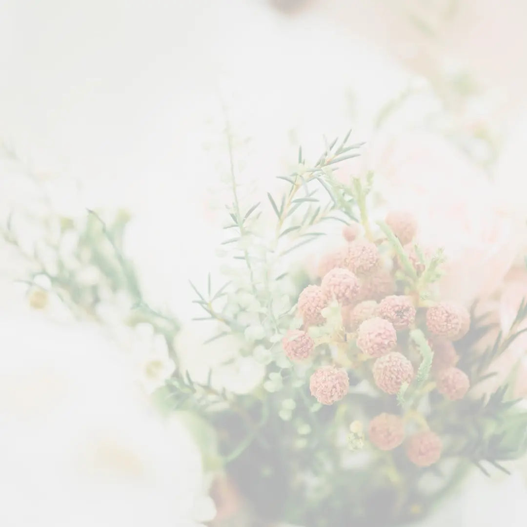 Guestbook at wedding - Jolie Fete UK party supplies & Gifts faded bouquet of flowers 