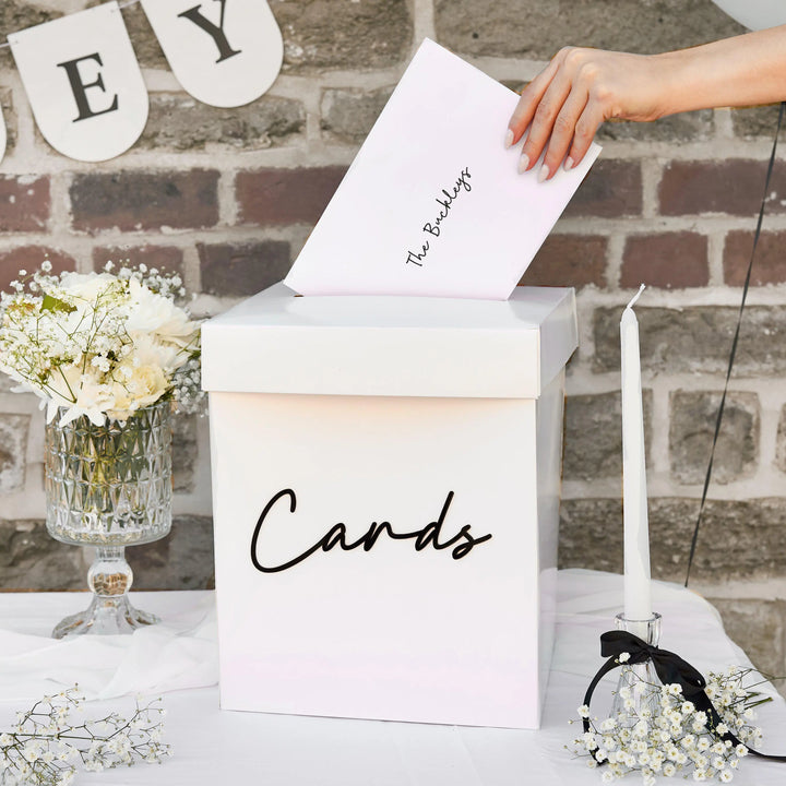 Black 'Just Married' Cake Topper - Modern Acrylic Wedding Decor - Elegant Script -Minimalist Cake Decoration - Jolie Fete UK