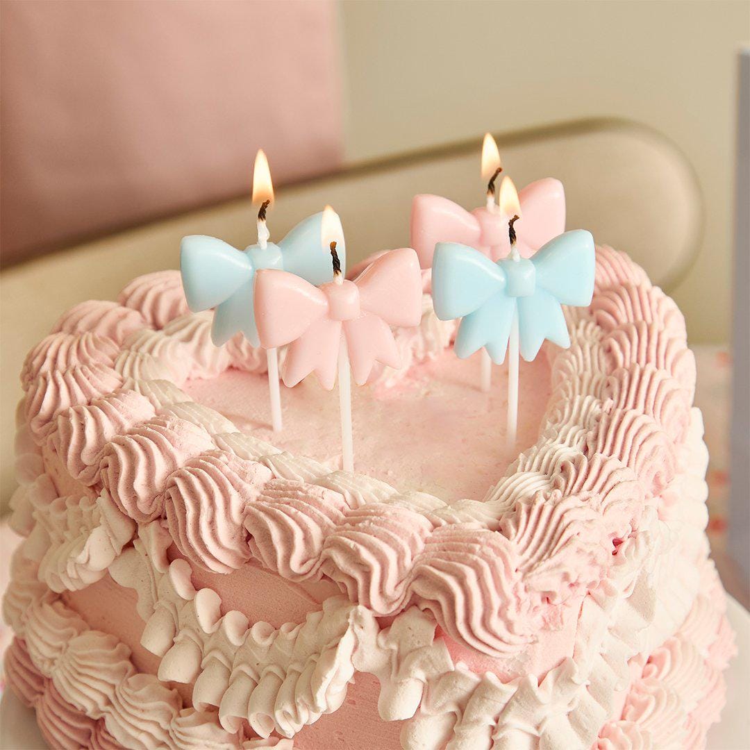 Bow Birthday Candles - Pink & Blue Vintage Bow Shape Cake Candles - Coquette Party Topper - Cute Pastel Wax Candles - Cake Toppers-Pack of 4 - Jolie Fete UK