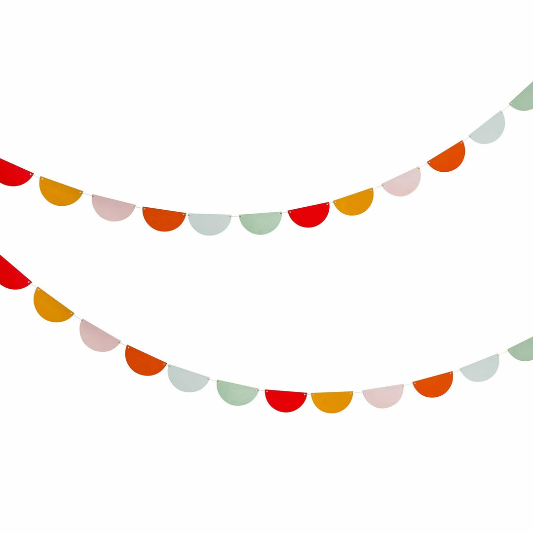 Circus Garland - Circus Party - Circus Carnival Bunting - Colourful Card Scallop Banner - Funfair Theme - Kids Birthday Party Backdrop - 4m - Jolie Fete UK