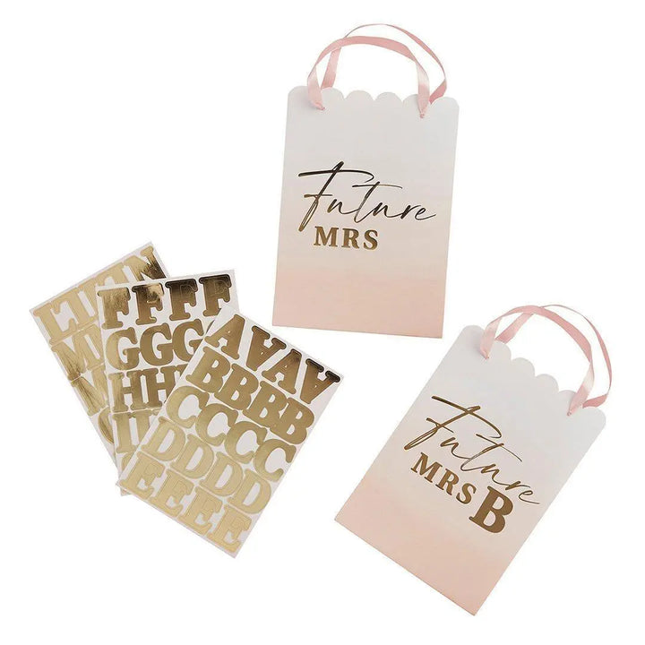 Future Mrs Party Bags - Customisable White & Pink Peach Hen Party Favour Bags-Custom Initial Bride to Be Gift Bags-Elegant Hen Do-Pack of 4 - Jolie Fete UK