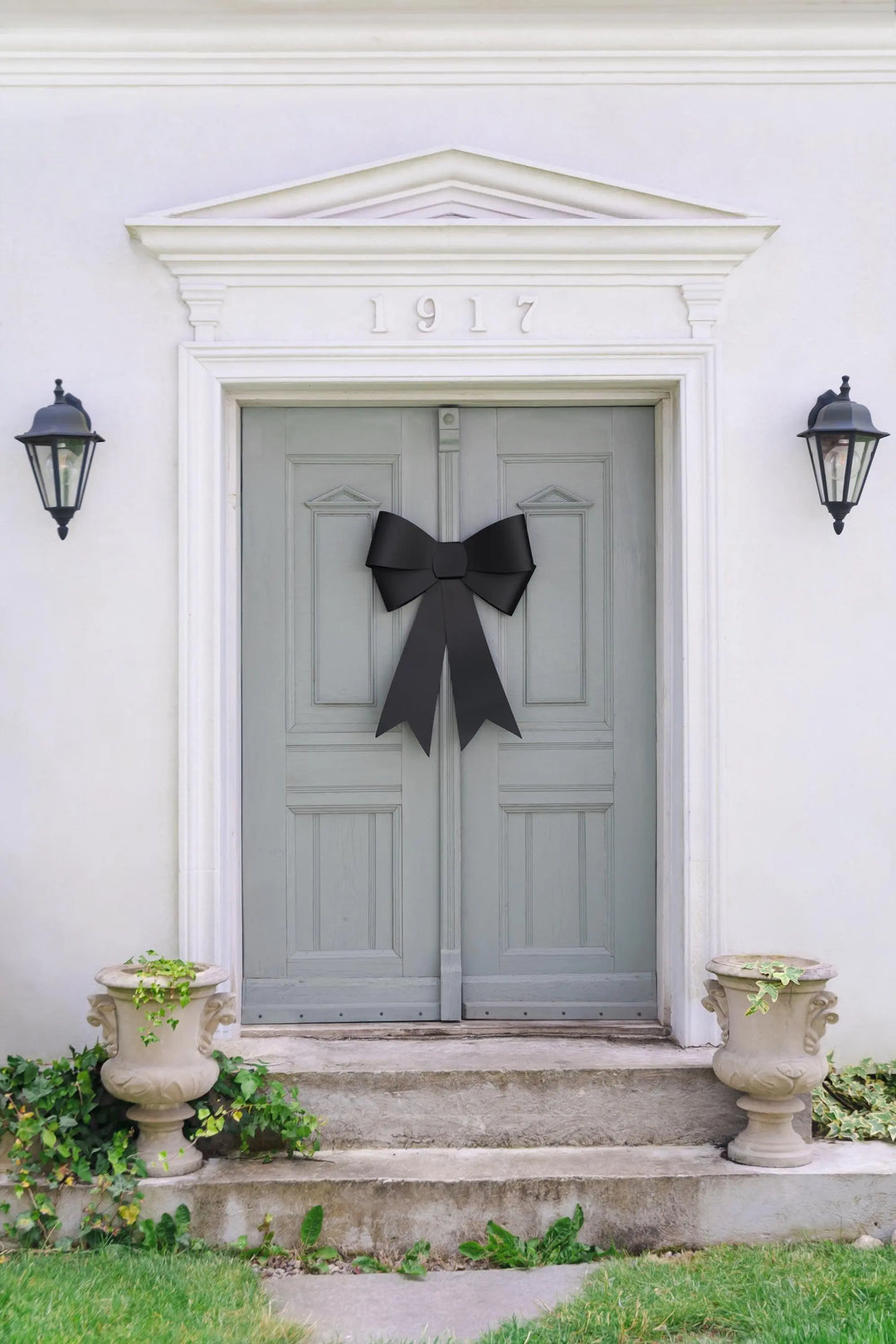 Giant Black Paper Bow Backdrop Decoration - 55x71cm DIY Self-Assembly Card Bow -Large Coquette Wall Decor For Monochrome Wedding Or Party - Jolie Fete UK