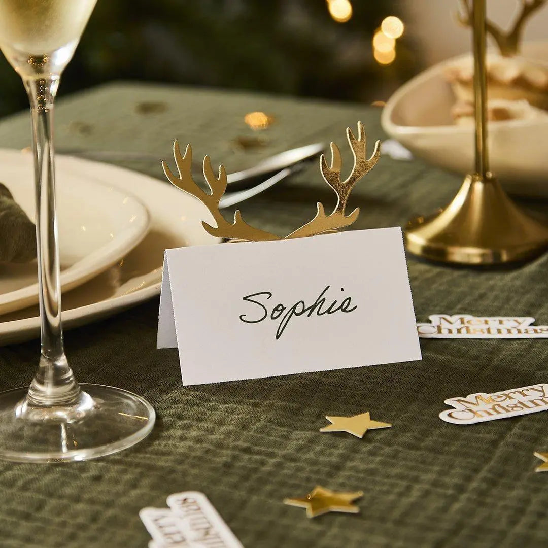 Merry Christmas Table Scatters - Gold & White Christmas Table Confetti - Gold Stars - Christmas Party Decorations - Holiday Decor - 10g - Jolie Fete UK