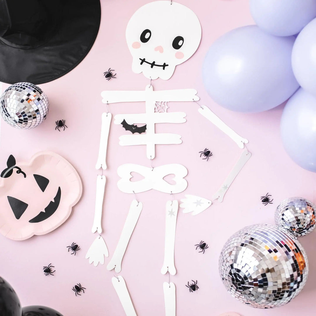 Hanging Skeleton - Long White Paper Hanging Skeleton - Halloween Decoration - Cute Halloween - Kids Halloween Party - DIY Halloween - Jolie Fete UK