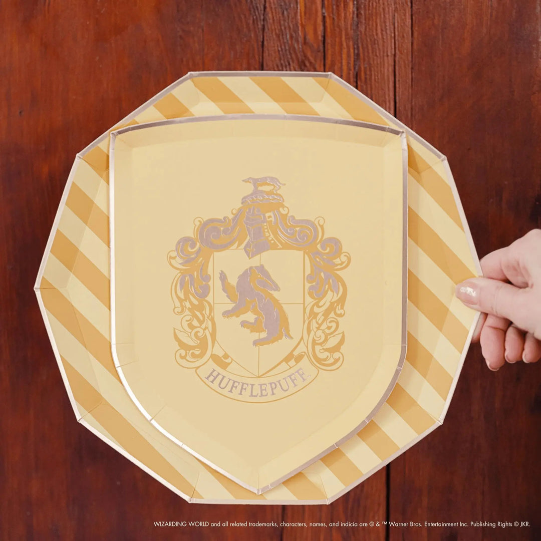 Harry Potter Party Plates - Hogwarts House Pride Paper Plates - Wizard Birthday Tableware - Officially Licensed - Pack of 8 - Jolie Fete UK