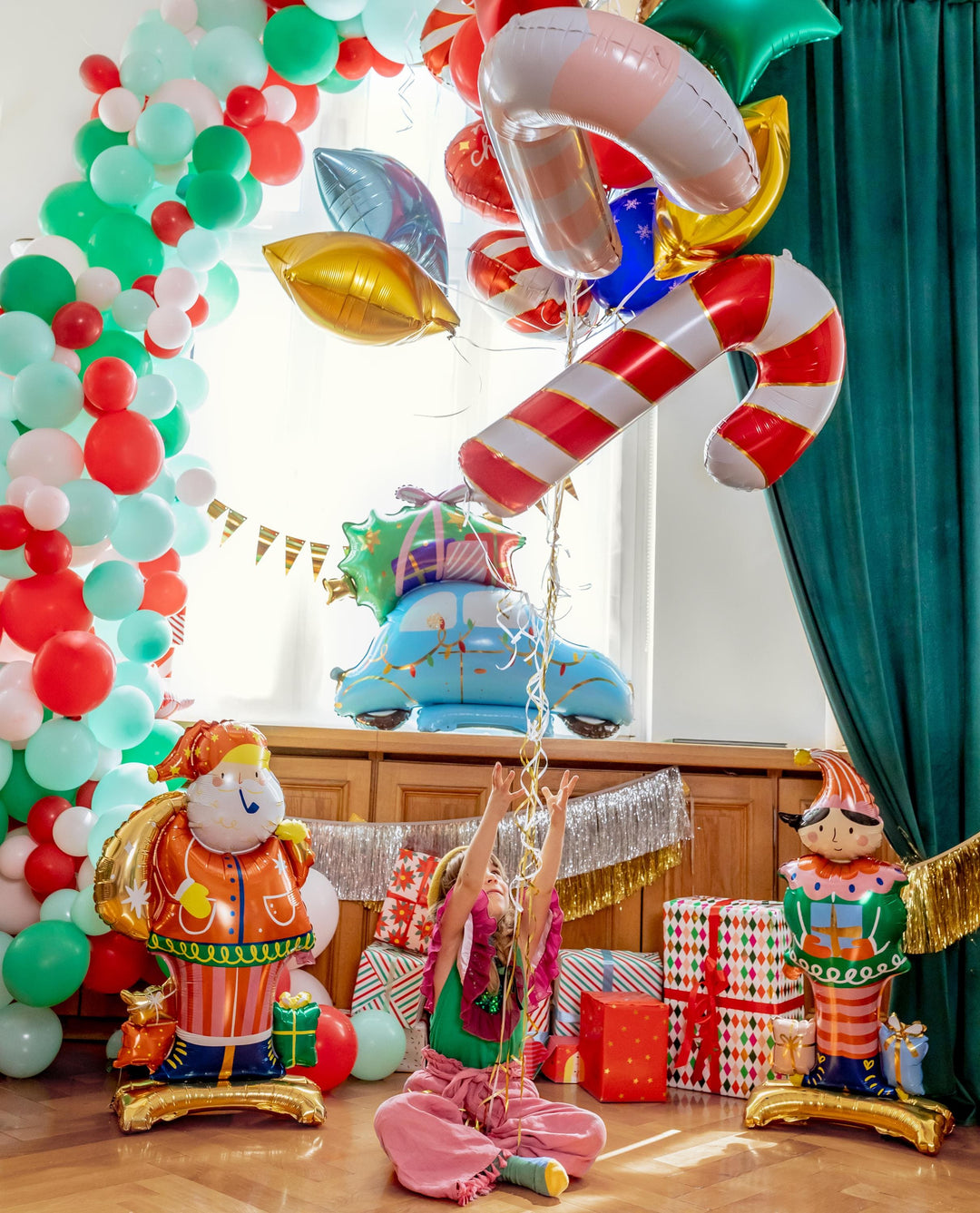 Elf Balloon - Large Standing Santas Elf Balloon - 3D Standing Elf Foil Balloon - Christmas Party Balloon - Kids Christmas Balloon - Jolie Fete UK