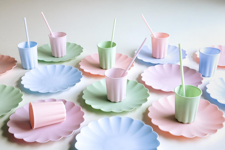 Pastel Blue Reusable Plates - Baby Blue Party Plates - Light Blue Birthday Party Decorations - Picnic Plastic Plates - Pack Of 4 - Jolie Fete UK