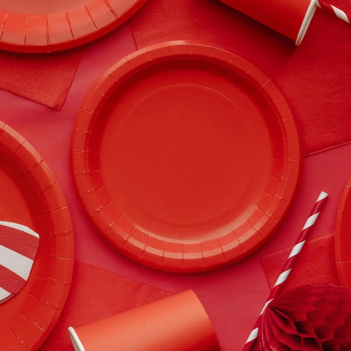 Red Paper Plates 18cm - Pack of 6 - Party Tableware - Birthday - Christmas - Circus Party - Buffet - Catering - Disposable - Pirate Party - Jolie Fete UK
