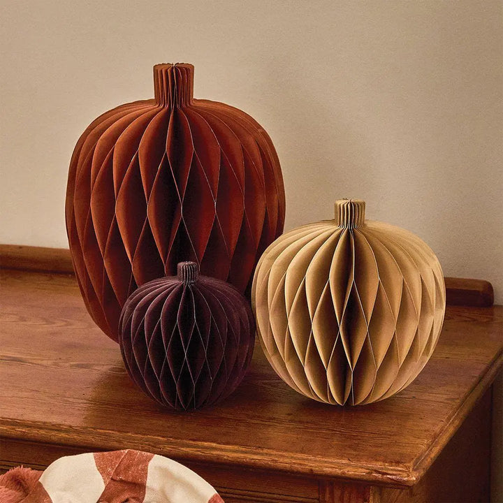 Halloween Pumpkin Honeycomb Decorations Set of 3 - Autumnal Party Decor - Cosy Autumn Table Centrepiece - Halloween Decoration - Jolie Fete UK