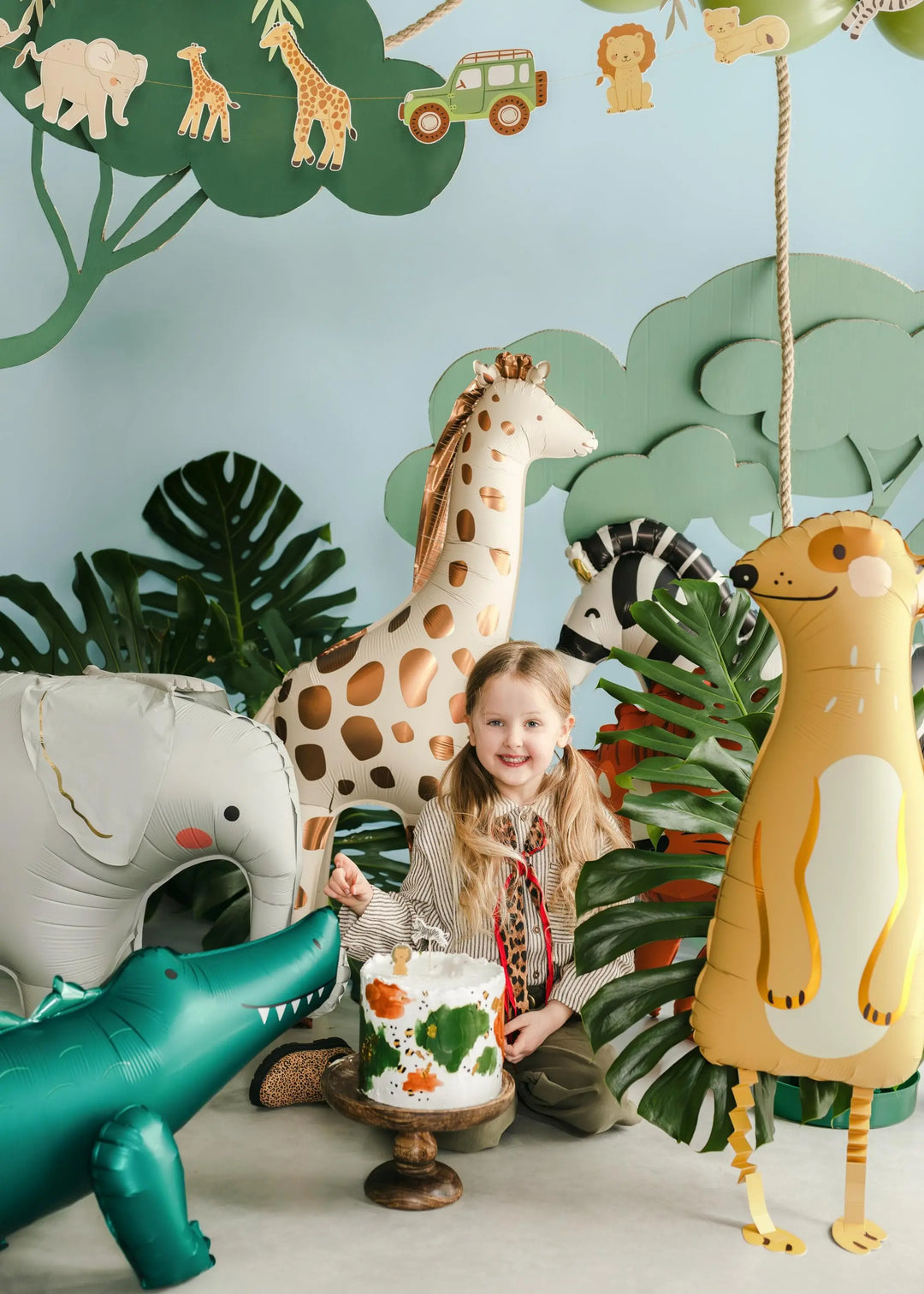 Meerkat Balloon - Safari Birthday Decorations - Standing Animal Balloon - Jungle Theme Foil Decor - Wild One Party - Kids Birthday Party - Jolie Fete UK