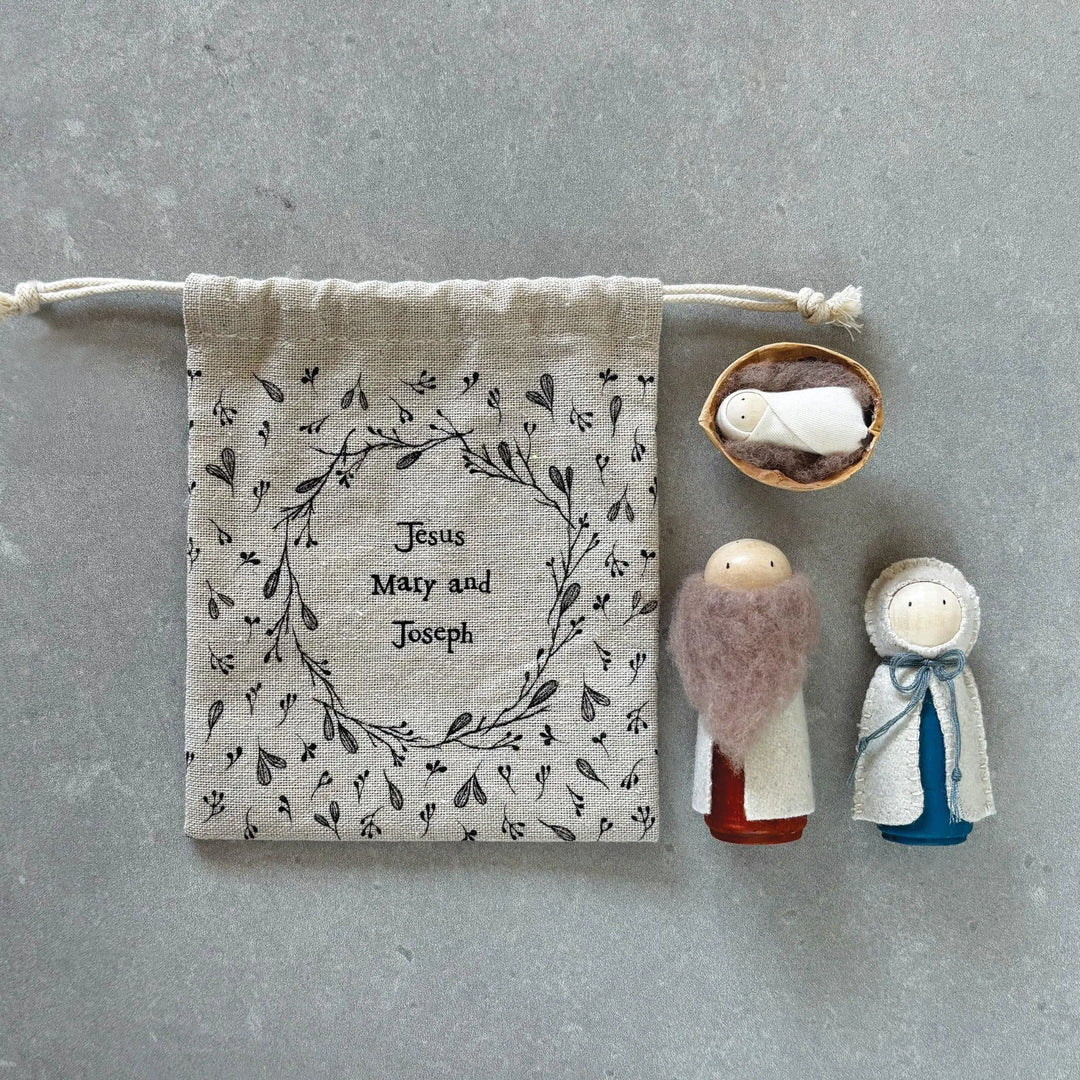 Needle Felted Christmas Nativity Set - Mini Wool Nativity Scene - Jesus, Mary & Joseph - Christmas Decorations - Nativity Gift Set - Jolie Fete UK
