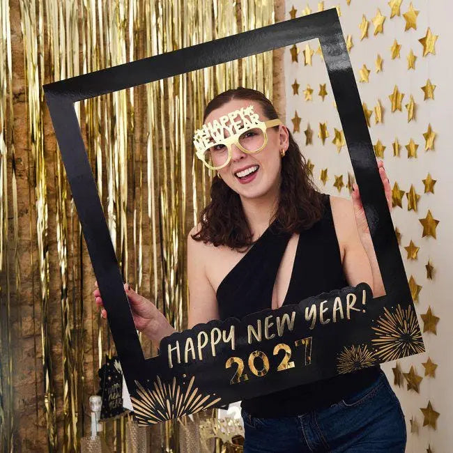 New Year's Eve Photo Booth Frame - Customisable NYE Photo Prop - Gold Stickers Included - Countdown Party Decoration - Hootyballoo - Jolie Fete UK