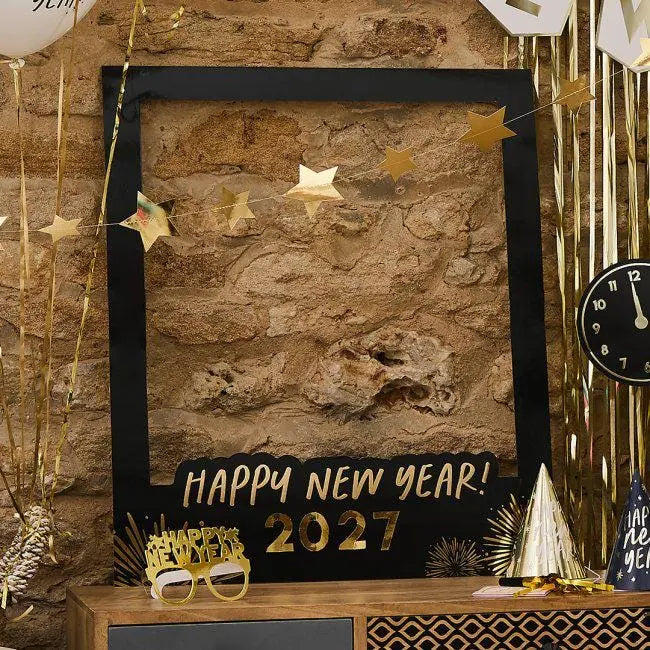 New Year's Eve Photo Booth Frame - Customisable NYE Photo Prop - Gold Stickers Included - Countdown Party Decoration - Hootyballoo - Jolie Fete UK