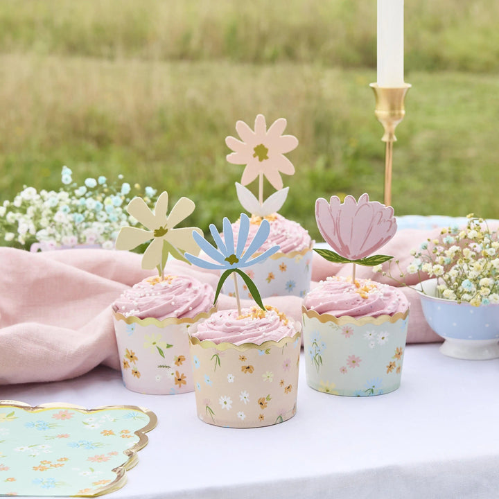 Floral Cupcake Set - Pastel Food Cups And Flower Cake Toppers - Gold Scalloped Edge - Hen Party, Baby Shower & Tea Party Decor - Pack Of 12 - Jolie Fete UK