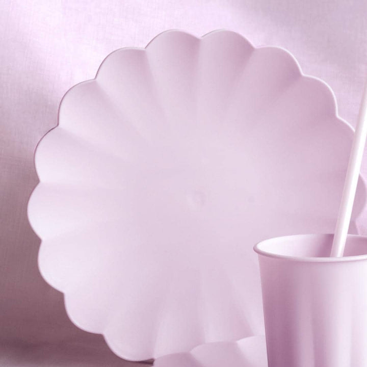 Pastel Lilac Reusable Plates - Light Violet Party Plates - Pale Purple Birthday Party Decorations - Picnic Plastic Plates - Pack Of 4 - Jolie Fete UK