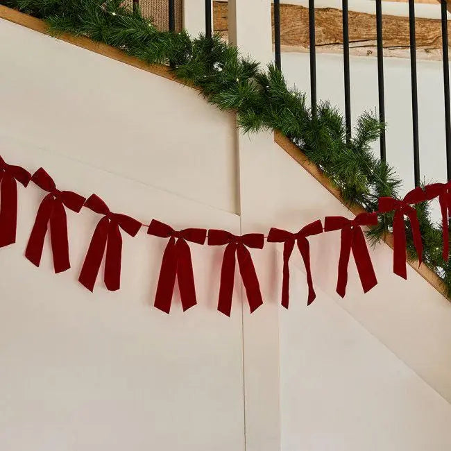 Red Velvet Bow Garland - 2m Christmas Decoration - Festive Red Bows for Wall Door Fireplace - Xmas Mantel Garland - Holiday Party Decor - Jolie Fete UK