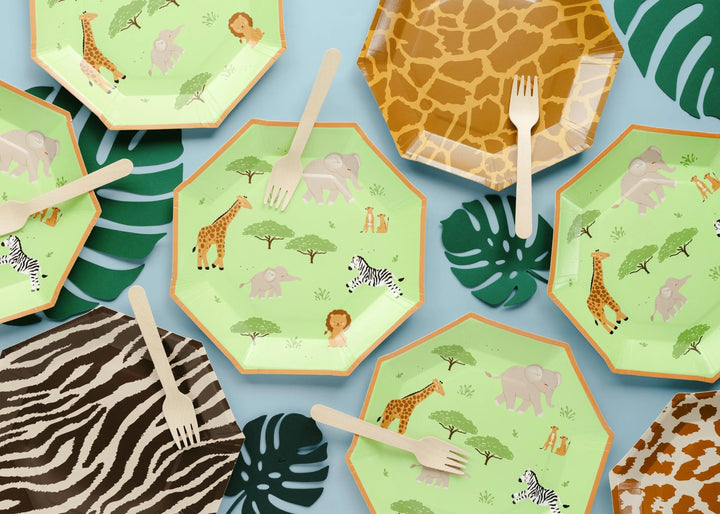 Safari Animal Print Paper Plates - Jungle Theme Birthday Tableware - Zebra Leopard, Giraffe Octagonal Plates - Wild One Decor - Pack Of 8 - Jolie Fete UK