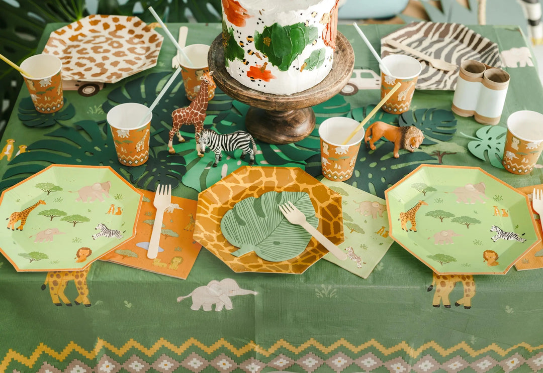 Safari Paper Plates - Kids Jungle Party Decorations - Green Octagonal Safari Animals Plates for Birthday - Wild One Tableware - Pack Of 8 - Jolie Fete UK