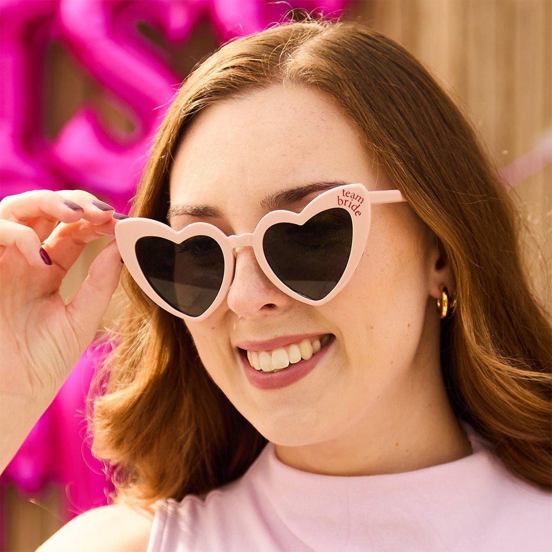 Team Bride Heart Sunglasses - Pink & Red Hen Party Favours - She’s Tying The Knot Coquette Hen Do Accessories - Bridal Shower - Pack of 5 - Jolie Fete UK