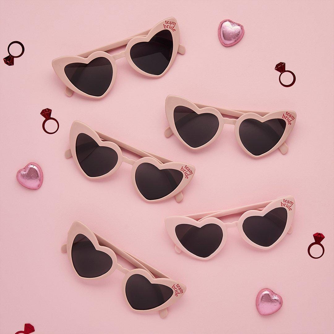 Team Bride Heart Sunglasses - Pink & Red Hen Party Favours - She’s Tying The Knot Coquette Hen Do Accessories - Bridal Shower - Pack of 5 - Jolie Fete UK