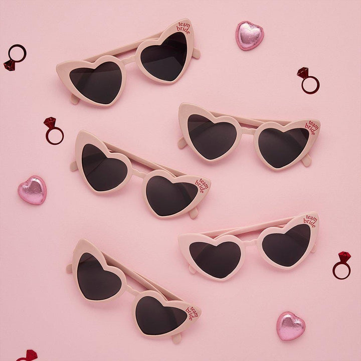 Team Bride Heart Sunglasses - Pink & Red Hen Party Favours - She’s Tying The Knot Coquette Hen Do Accessories - Bridal Shower - Pack of 5 - Jolie Fete UK