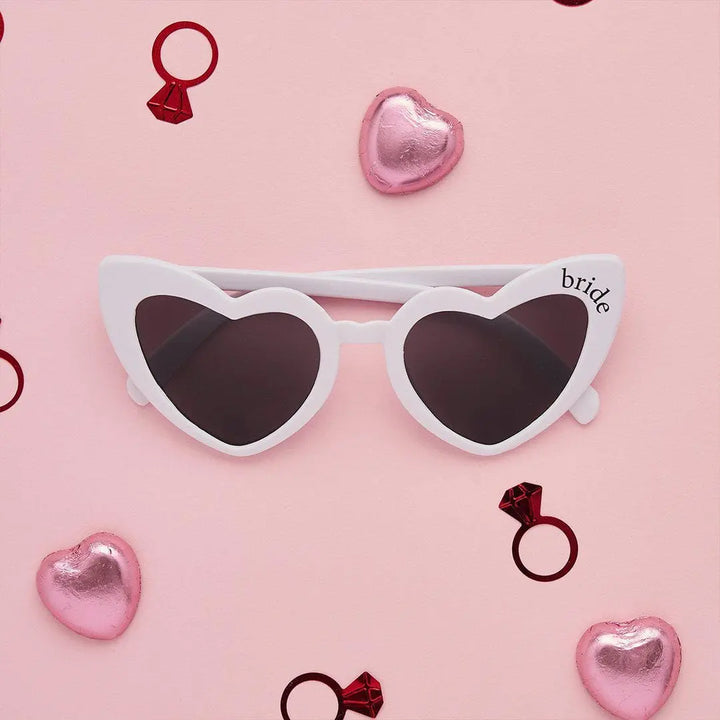 White Bride Heart Sunglasses - Hen Party Bride To Be Accessories - She’s Tying The Knot Wedding Eyewear - Single Pair Bridal Sunglasses - Jolie Fete UK