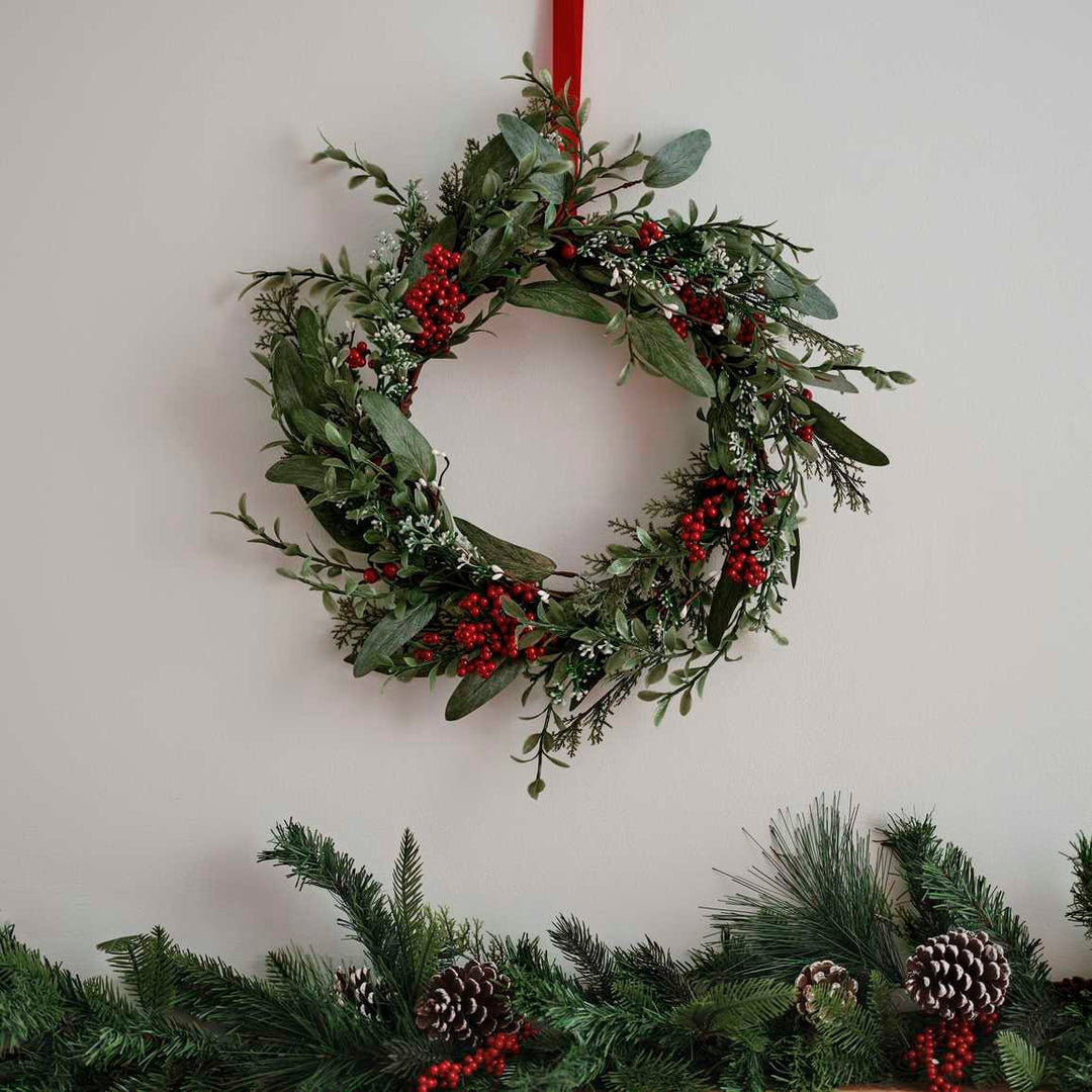 Foliage & Berries Christmas Door Wreath - Green And Red Christmas Front Door Decor - Reusable Christmas Decorations - Holiday Decor
