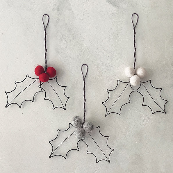 Wire Holly Leaf With Snow White Berries - Christmas Hanging Decoration - Dark Wire Mini Wreath - Christmas Decorations - Holiday Decor